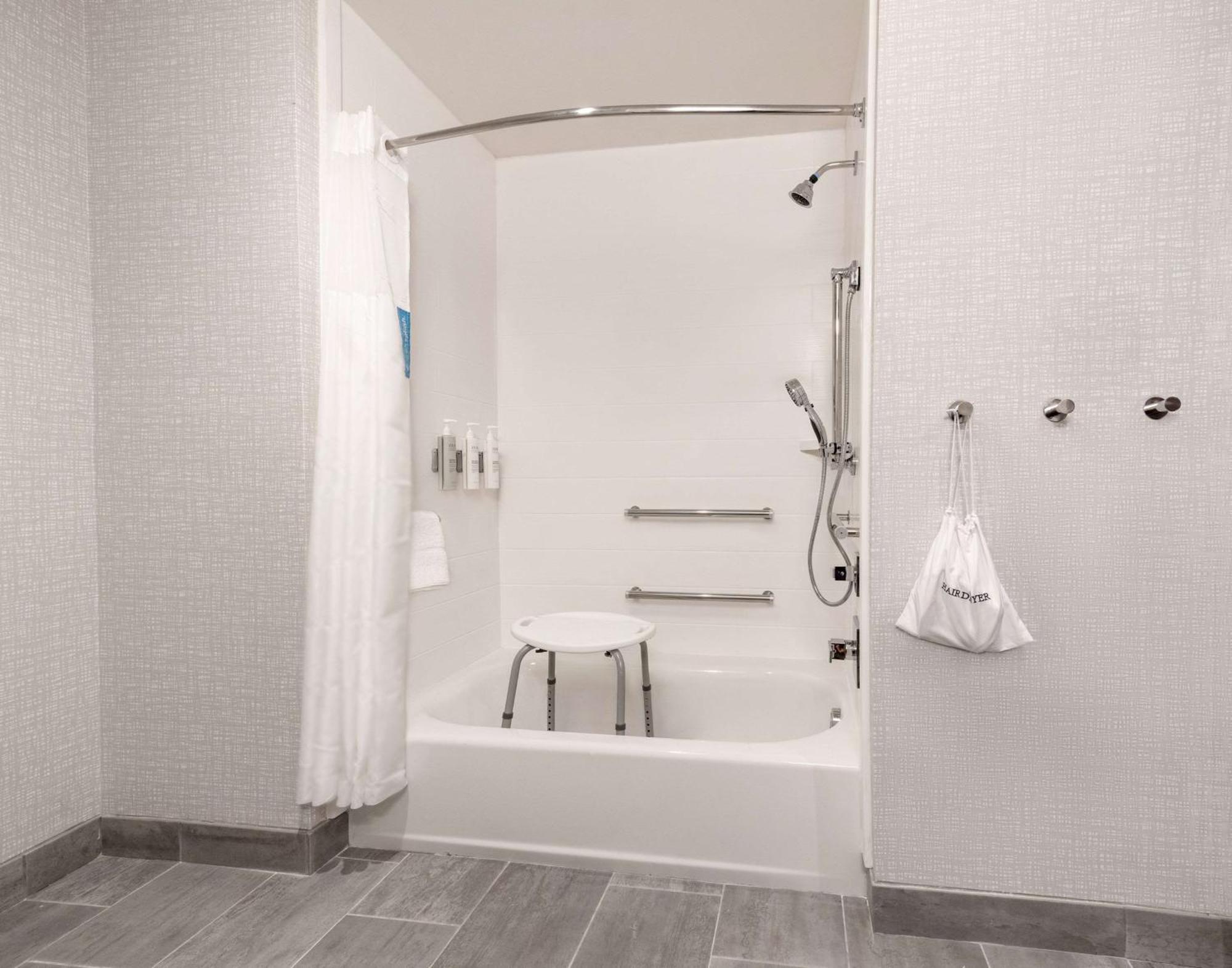 Hampton Inn นีดเดิลส์ ภายนอก รูปภาพ