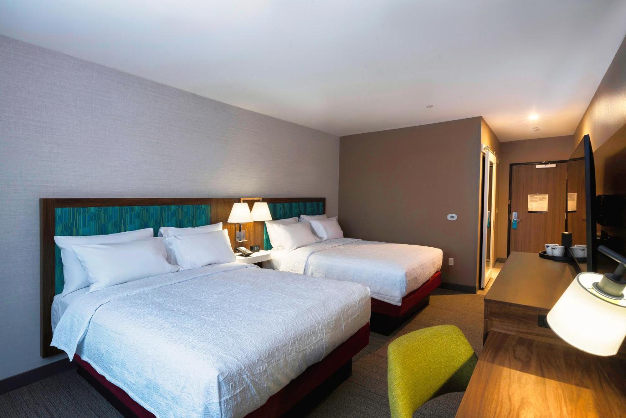 Hampton Inn นีดเดิลส์ ภายนอก รูปภาพ