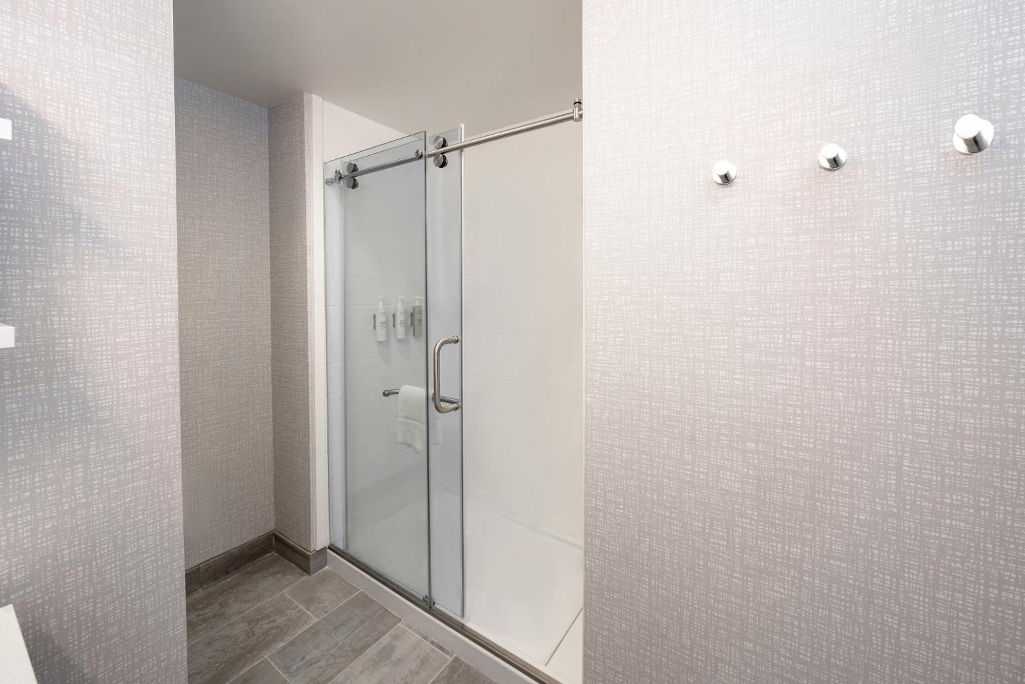 Hampton Inn นีดเดิลส์ ภายนอก รูปภาพ